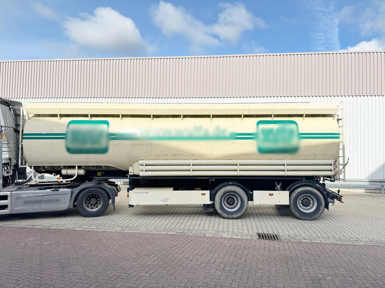 Silo semi-trailer 97WSL 33-24 Siloauflieger Welgro 97WSL 33-24 Siloauflieger, Lenkachse, 8 Kammern, ca. 51m³: picture 7 Silo semi-trailer 97WSL 33-24 Siloauflieger Welgro 97WSL 33-24 Siloauflieger, Lenkachse, 8 Kammern, ca. 51m³: picture 7