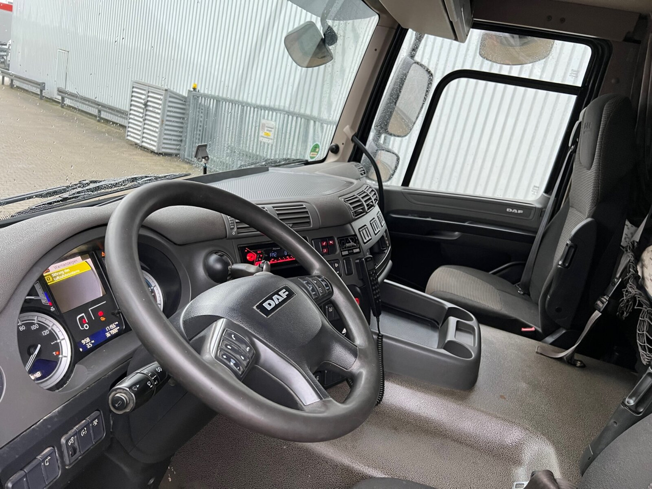 DAF CF 290 4x2 CF 290 4x2, Tele-Absetzer - Skip loader truck: picture 4 DAF CF 290 4x2 CF 290 4x2, Tele-Absetzer - Skip loader truck: picture 4