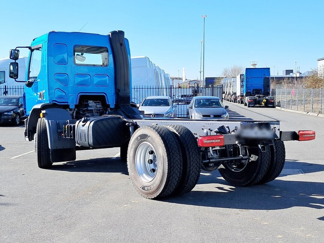 DAF LF 290 FA 4x2 LF 290 FA 4x2, Nebenantrieb, Navi - Cab chassis truck: picture 4 DAF LF 290 FA 4x2 LF 290 FA 4x2, Nebenantrieb, Navi - Cab chassis truck: picture 4