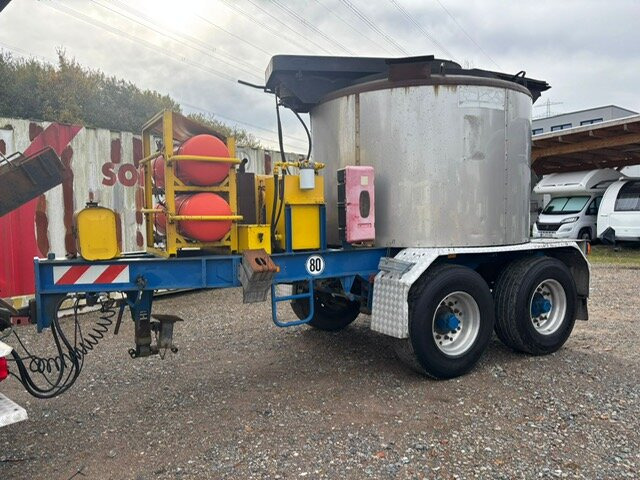 Faehndrich AG TKS-Z13 Asphaltkocher Faehndrich AG TKS-Z13 Asphaltkocher - Asphalt distributor: picture 1 Faehndrich AG TKS-Z13 Asphaltkocher Faehndrich AG TKS-Z13 Asphaltkocher - Asphalt distributor: picture 1