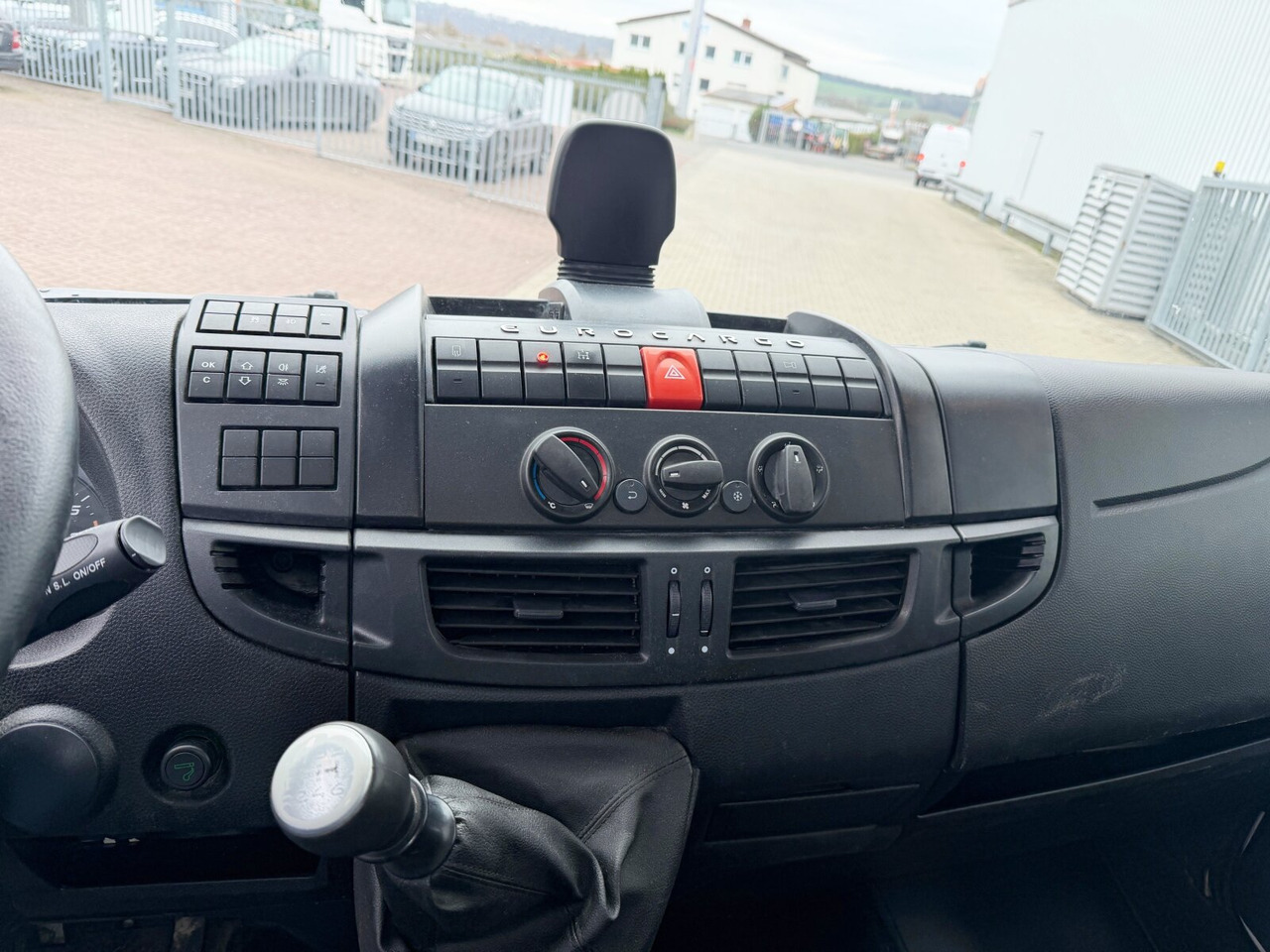 Iveco EuroCargo ML120E22 4x2 EuroCargo ML120E22 4x2, City-Abroller - Hook lift truck: picture 4 Iveco EuroCargo ML120E22 4x2 EuroCargo ML120E22 4x2, City-Abroller - Hook lift truck: picture 4