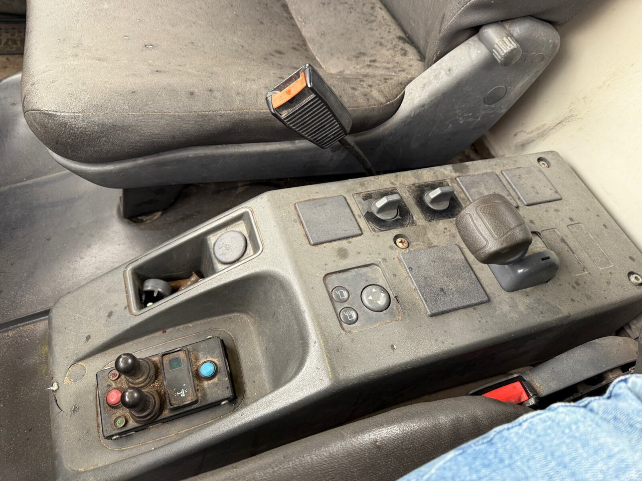 Iveco ML80E18/P 4x2 ML80E18/P 4x2, City-Abroller - Hook lift truck: picture 4 Iveco ML80E18/P 4x2 ML80E18/P 4x2, City-Abroller - Hook lift truck: picture 4