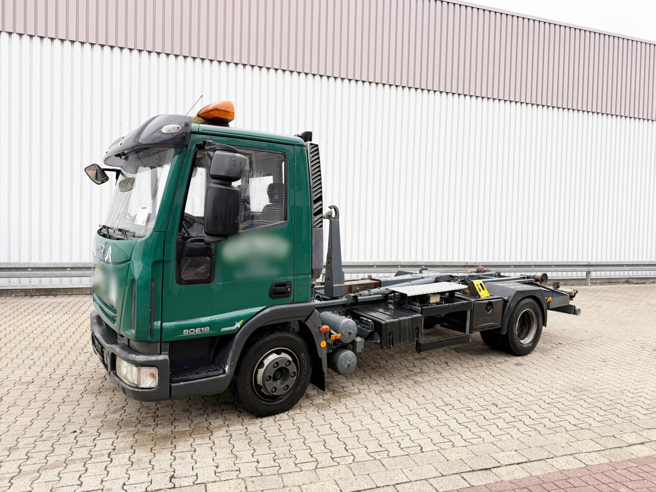 Iveco ML80E18/P 4x2 ML80E18/P 4x2, City-Abroller - Hook lift truck: picture 1 Iveco ML80E18/P 4x2 ML80E18/P 4x2, City-Abroller - Hook lift truck: picture 1