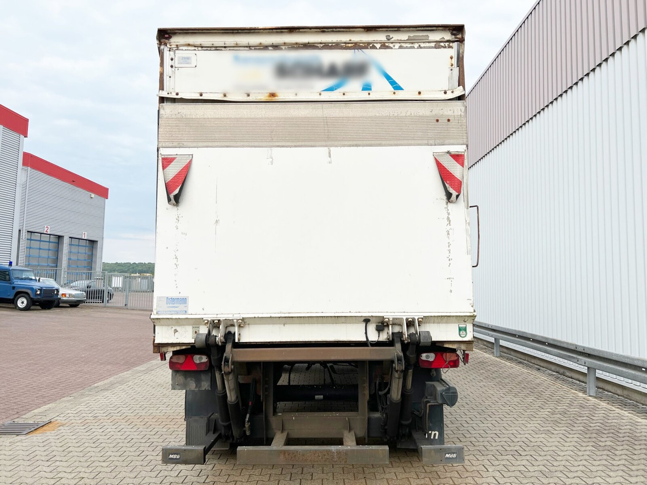 Closed box trailer KA-F 18/74E Ackermann, Oschersl. KA-F 18/74E mit LBW MBB, 44cbm: picture 8 Closed box trailer KA-F 18/74E Ackermann, Oschersl. KA-F 18/74E mit LBW MBB, 44cbm: picture 8