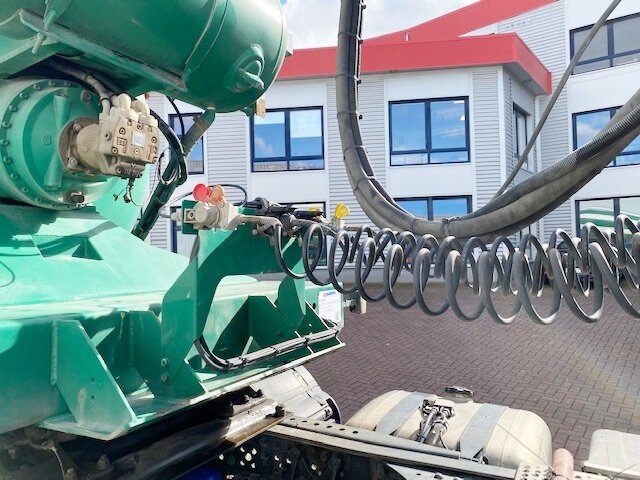 LIEBHERR Betonmischer ca. 10m³ LIEBHERR Betonmischer ca. 10m³, 6x Vorhanden! - Concrete mixer semi-trailer: picture 2 LIEBHERR Betonmischer ca. 10m³ LIEBHERR Betonmischer ca. 10m³, 6x Vorhanden! - Concrete mixer semi-trailer: picture 2