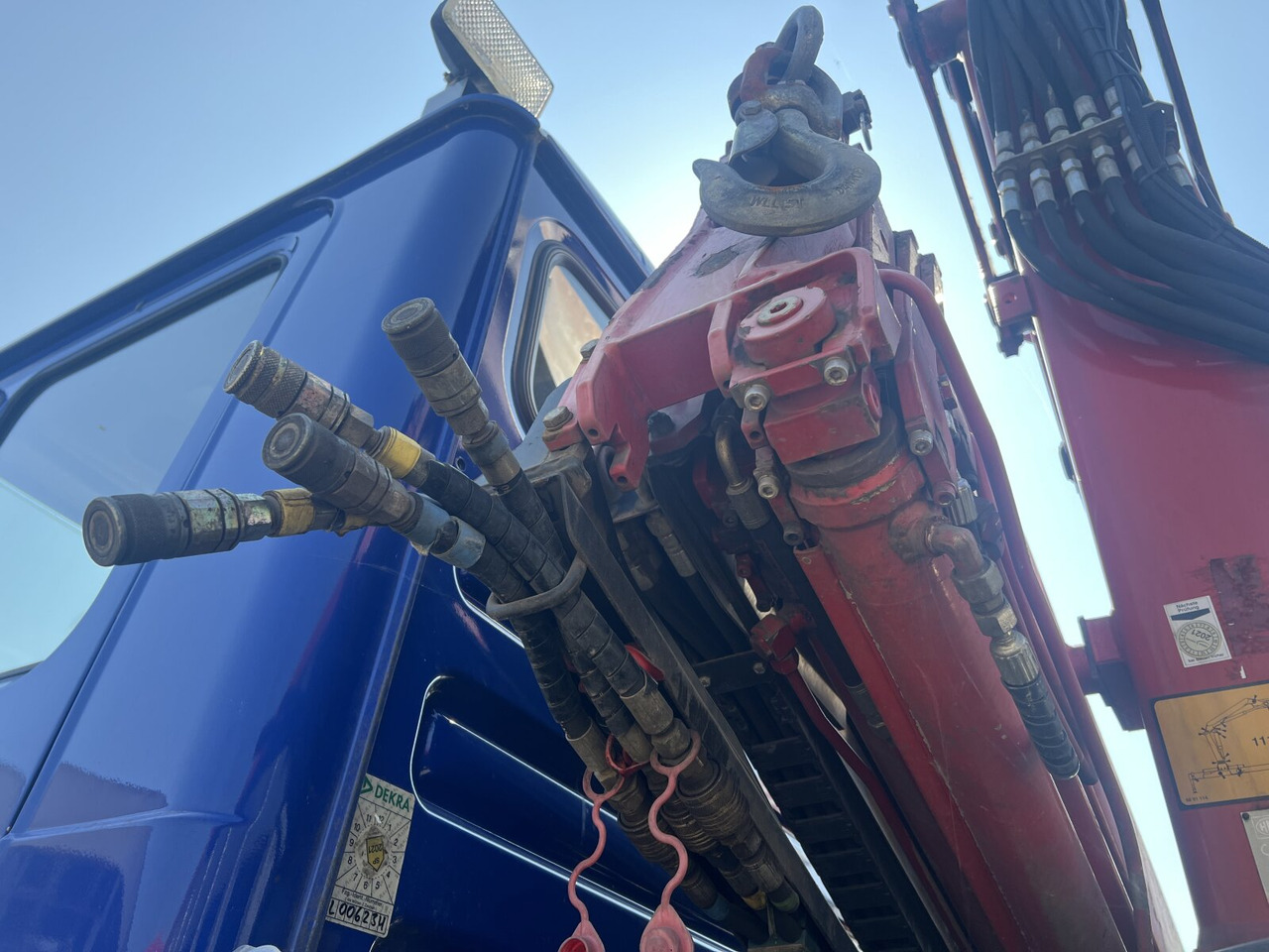 Hook lift truck, Crane truck MAN 25/18.284 6x2-4 LL 25/18.284 6x2-4 LL,Kran HMF 1113 K3, Funk, Retarder: picture 9