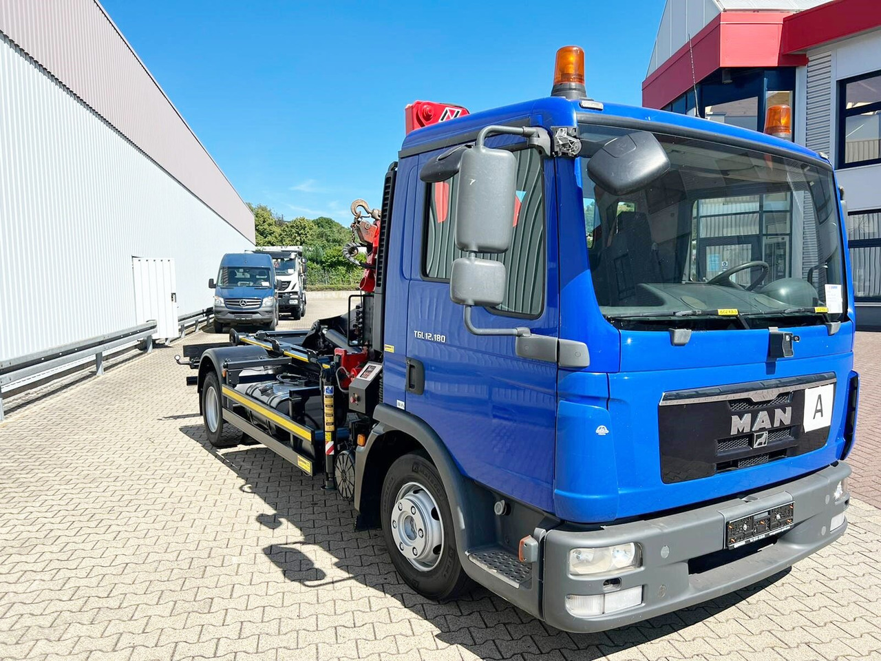Hook lift truck, Crane truck MAN TGL 12.180/210 4x2 BB TGL 12.180/210 4x2 BB, City-Abroller, Kran AMCO VEBA 807N2S: picture 9