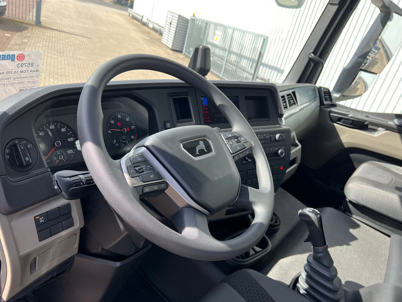 MAN TGM 18.250/340 4x2 BL CH TGM 18.250/340 4x2 BL CH, Funk, 2x VORHANDEN - Hook lift truck: picture 5 MAN TGM 18.250/340 4x2 BL CH TGM 18.250/340 4x2 BL CH, Funk, 2x VORHANDEN - Hook lift truck: picture 5