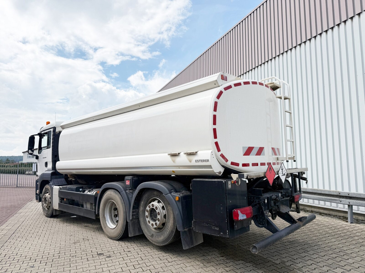 Tank truck MAN TGS 26.400 6x2-4 BL TGS 26.400 6x2-4 BL, Liftachse, ADR, Esterer Tank ca. 20.030l, 3 Kammern, Funk: picture 15