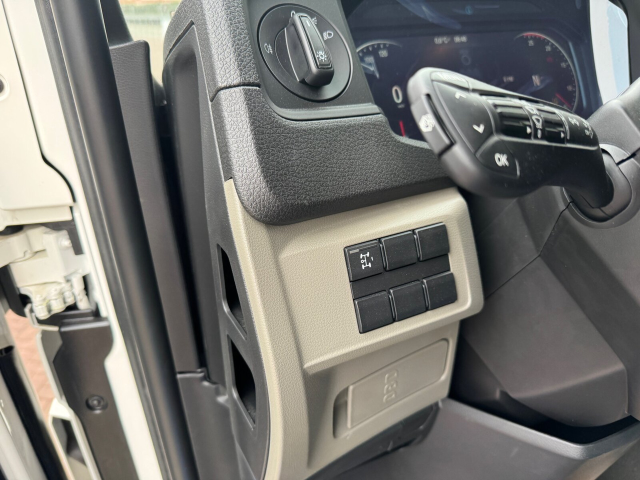 Leasing of MAN TGS 33.440 6x4 BB TGS 33.440 6x4 BB MAN TGS 33.440 6x4 BB TGS 33.440 6x4 BB: picture 6 Leasing of MAN TGS 33.440 6x4 BB TGS 33.440 6x4 BB MAN TGS 33.440 6x4 BB TGS 33.440 6x4 BB: picture 6