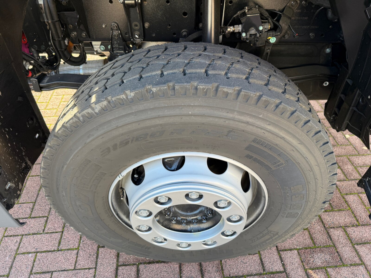 Cab chassis truck MAN TGS 33.480 6x4 BL CH TGS 33.480 6x4 BL CH, Nebenantrieb: picture 7