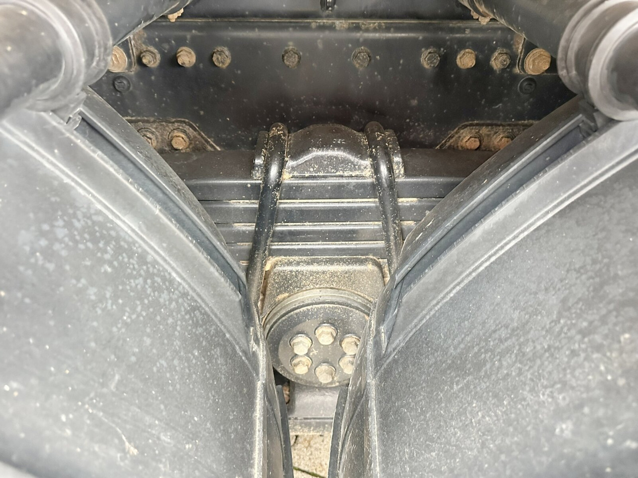 MAN TGS 35.460 8X4 BB TGS 35.460 8X4 BB, Meiller Bordmatik, Rollplane, 13m³ - Tipper: picture 5 MAN TGS 35.460 8X4 BB TGS 35.460 8X4 BB, Meiller Bordmatik, Rollplane, 13m³ - Tipper: picture 5