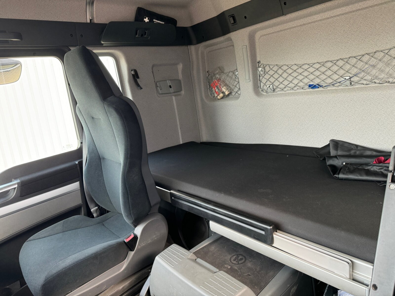 Cab chassis truck MAN TGX 26.440 6X2-4 LL TGX 26.440 6X2-4 LL, Lift-/Lenkachse: picture 5 Cab chassis truck MAN TGX 26.440 6X2-4 LL TGX 26.440 6X2-4 LL, Lift-/Lenkachse: picture 5