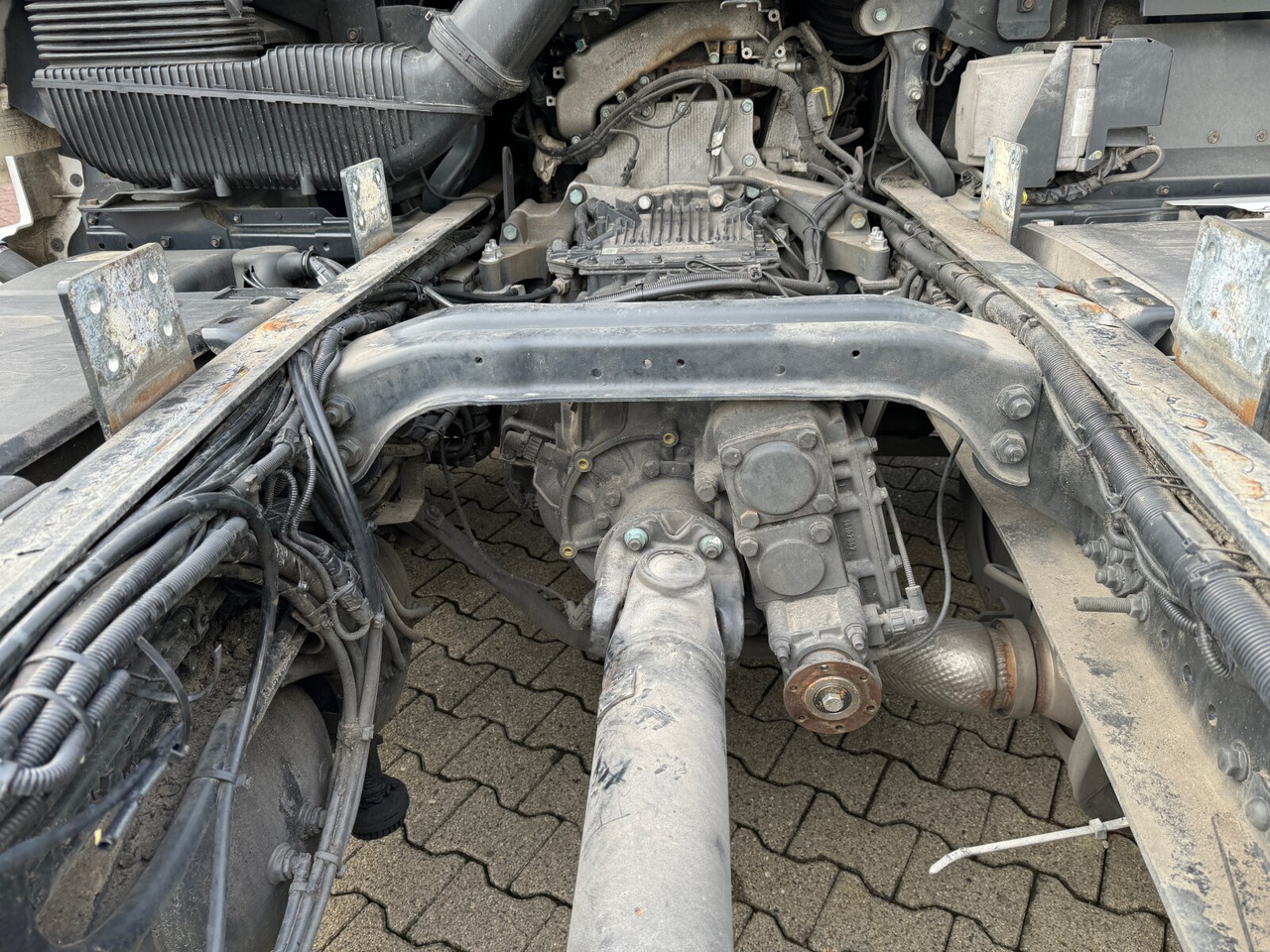 Cab chassis truck MAN TGX 26.440 6X2-4 LL TGX 26.440 6X2-4 LL, Lift-/Lenkachse: picture 12 Cab chassis truck MAN TGX 26.440 6X2-4 LL TGX 26.440 6X2-4 LL, Lift-/Lenkachse: picture 12