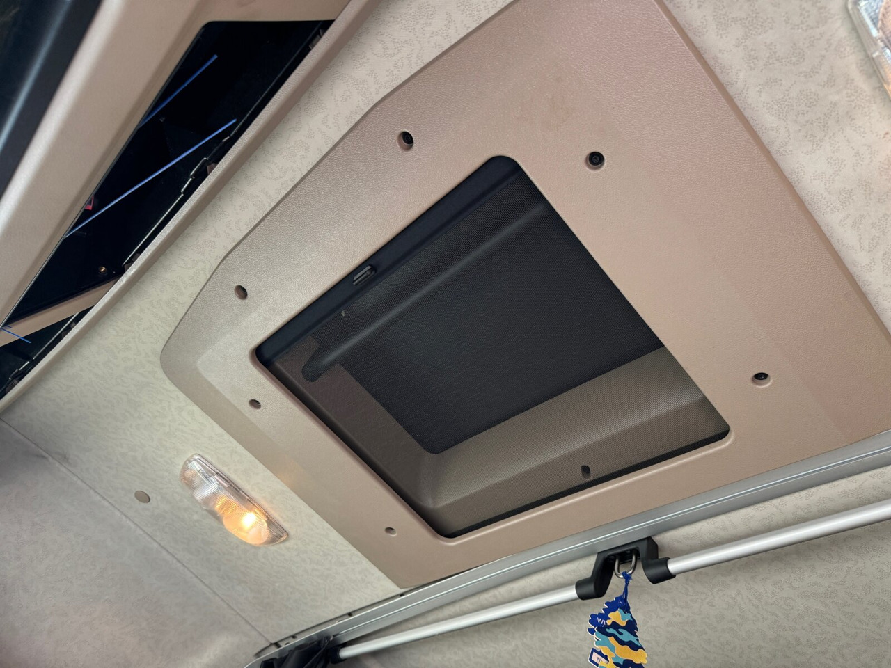 Cab chassis truck Mercedes-Benz Actros 2540 L 6x2 Actros 2540 L 6x2, Retarder, Liftachse, StreamSpace: picture 6 Cab chassis truck Mercedes-Benz Actros 2540 L 6x2 Actros 2540 L 6x2, Retarder, Liftachse, StreamSpace: picture 6