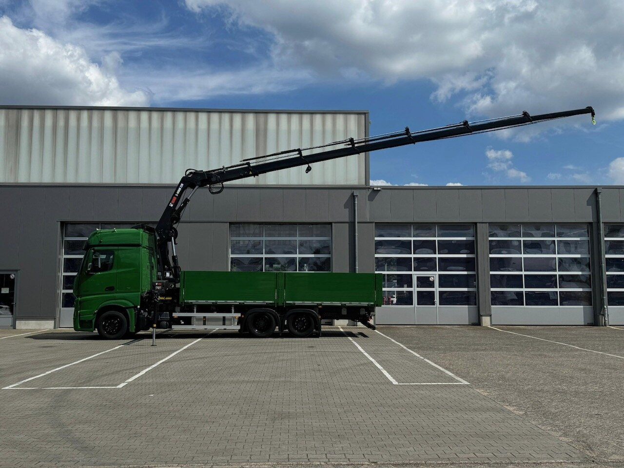 Mercedes-Benz Actros 2548 L 6x2 Actros 2548 L 6x2, Actros 2548 L, 6x2 mit Kran Hiab X-HiDuo 228 - Dropside/ Flatbed truck, Crane truck: picture 3 Mercedes-Benz Actros 2548 L 6x2 Actros 2548 L 6x2, Actros 2548 L, 6x2 mit Kran Hiab X-HiDuo 228 - Dropside/ Flatbed truck, Crane truck: picture 3