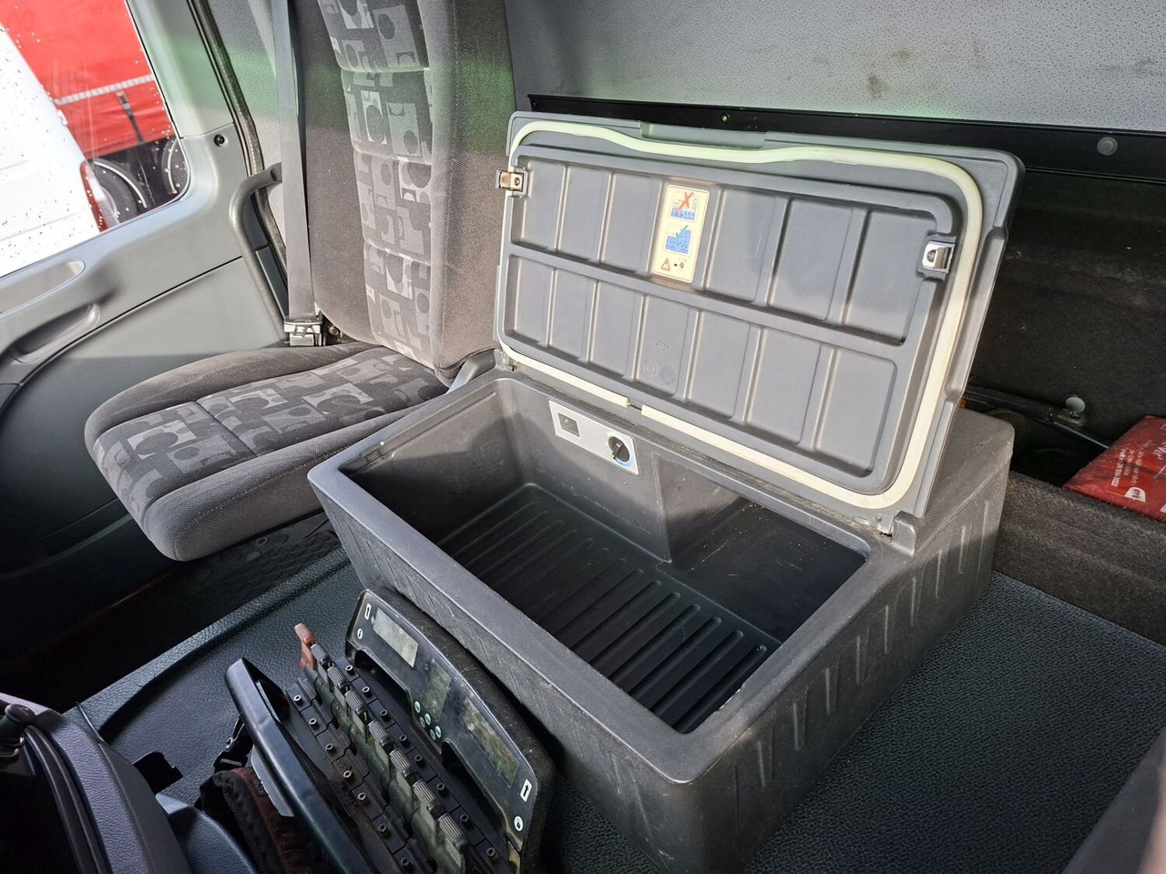 Leasing of Mercedes-Benz Actros 4146 K 8x4/4 Actros 4146 K 8x4/4, Retarder, Kran Hiab XS 477 E-7 HiPro, Seilwinde, 2x Funk Mercedes-Benz Actros 4146 K 8x4/4 Actros 4146 K 8x4/4, Retarder, Kran Hiab XS 477 E-7 HiPro, Seilwinde, 2x Funk: picture 7 Leasing of Mercedes-Benz Actros 4146 K 8x4/4 Actros 4146 K 8x4/4, Retarder, Kran Hiab XS 477 E-7 HiPro, Seilwinde, 2x Funk Mercedes-Benz Actros 4146 K 8x4/4 Actros 4146 K 8x4/4, Retarder, Kran Hiab XS 477 E-7 HiPro, Seilwinde, 2x Funk: picture 7