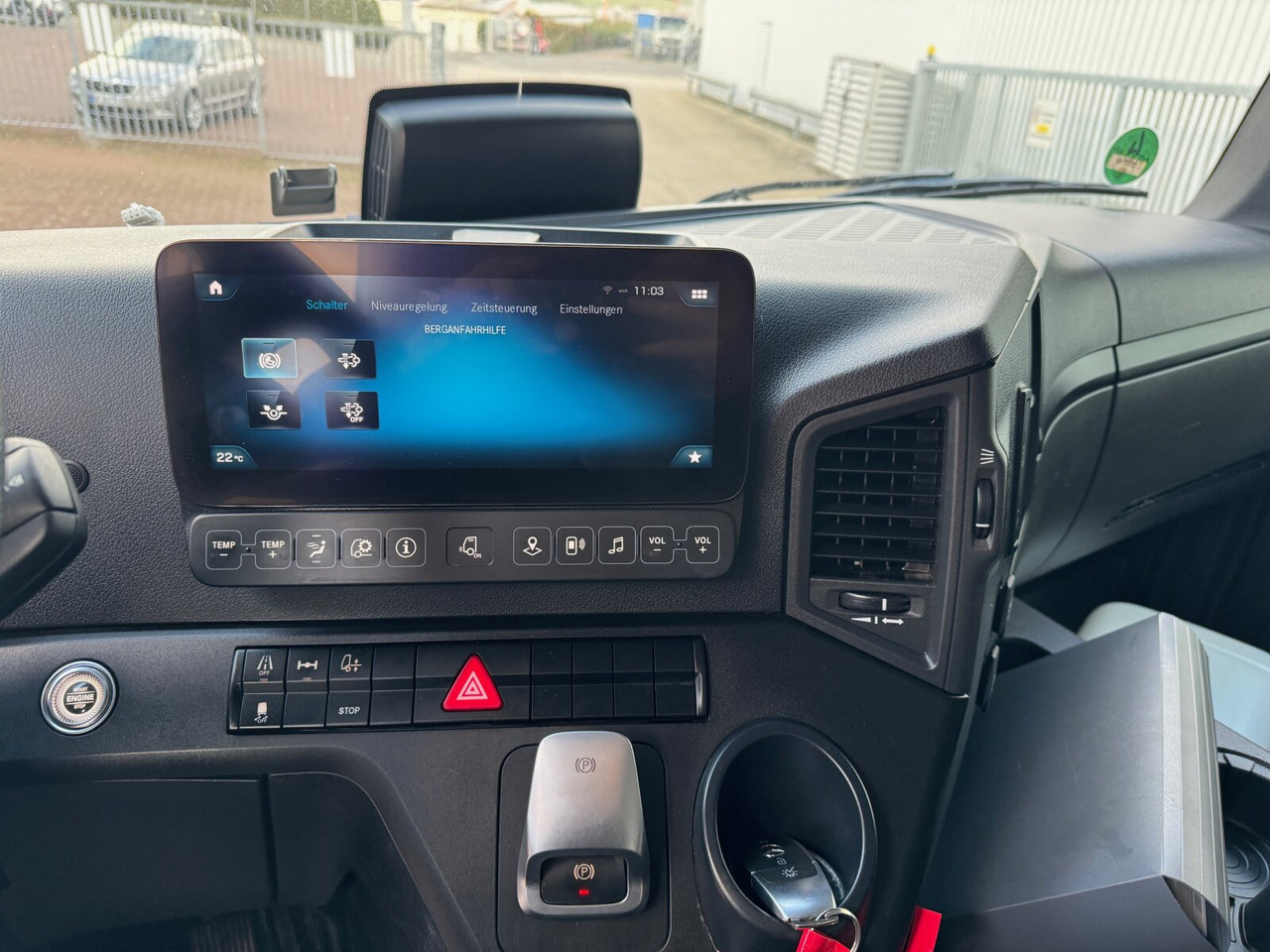 Mercedes-Benz Arocs 1840 L 4x2 Arocs 1840 L 4x2, MultimediaCockpit, Navi - Autotransporter truck: picture 3 Mercedes-Benz Arocs 1840 L 4x2 Arocs 1840 L 4x2, MultimediaCockpit, Navi - Autotransporter truck: picture 3