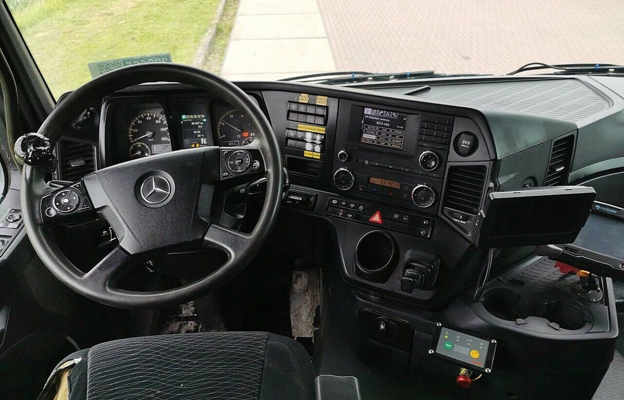 Mercedes-Benz Arocs 2642 K 6x4 Arocs 2642 K 6x4, Retarder, Motorabtrieb - Hook lift truck: picture 4 Mercedes-Benz Arocs 2642 K 6x4 Arocs 2642 K 6x4, Retarder, Motorabtrieb - Hook lift truck: picture 4