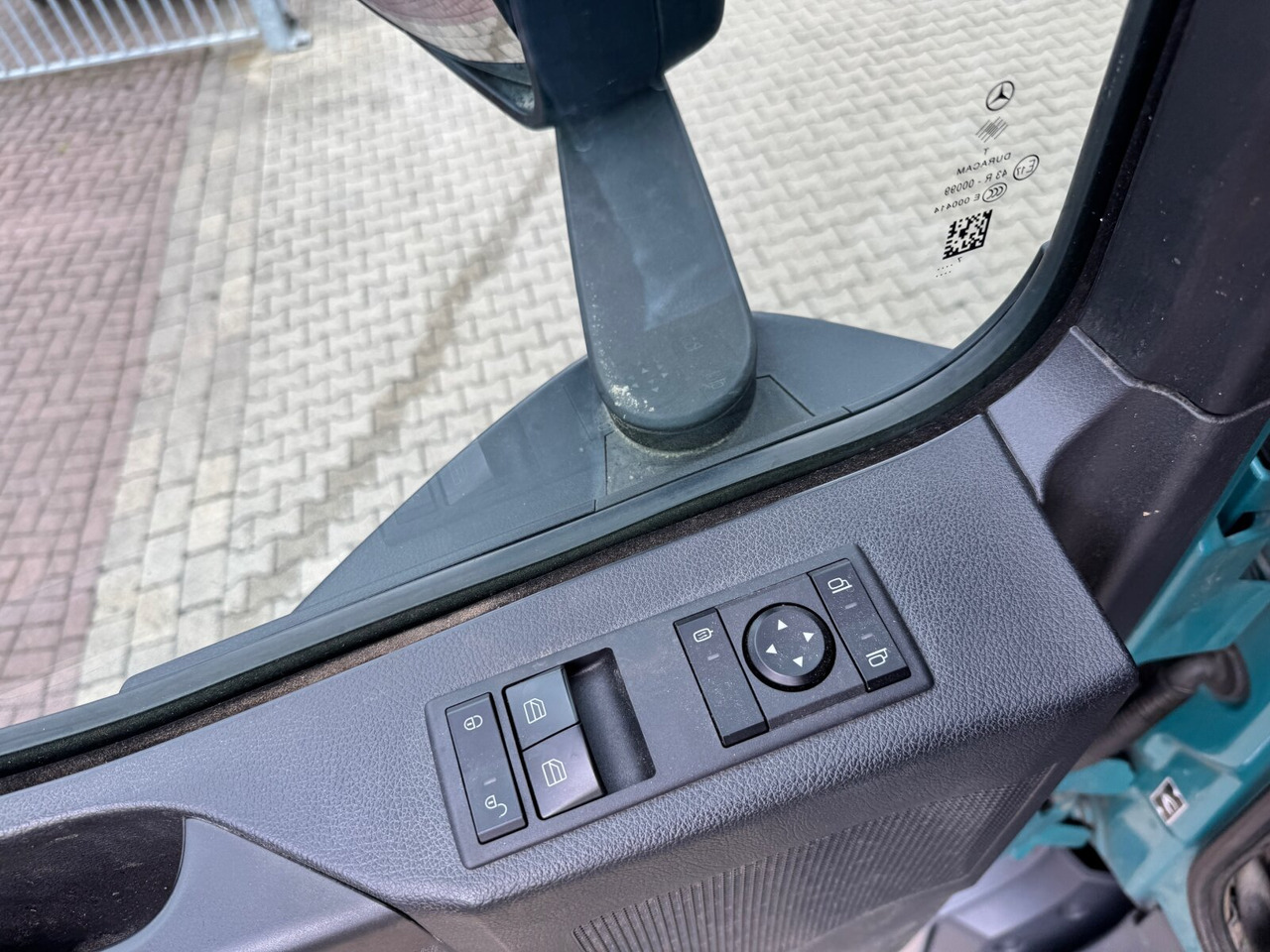 Mercedes-Benz Arocs 2651 L 6x4 Arocs 2651 L 6x4, Retarder, StreamSpace - Cab chassis truck: picture 4 Mercedes-Benz Arocs 2651 L 6x4 Arocs 2651 L 6x4, Retarder, StreamSpace - Cab chassis truck: picture 4