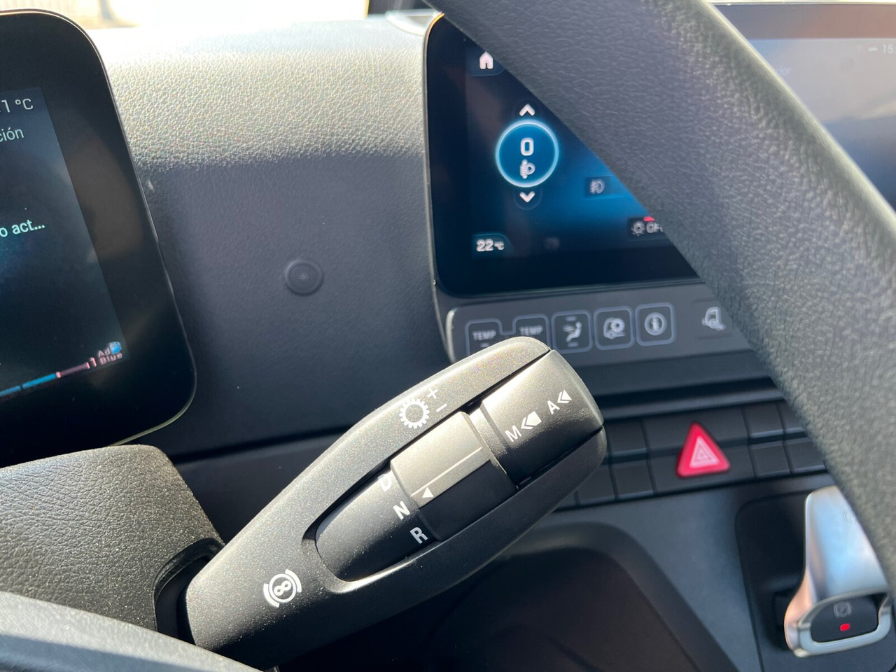 Mercedes-Benz Arocs 3240 8x4 Arocs 3240 8x4/42, Motorabtrieb - Hook lift truck: picture 4 Mercedes-Benz Arocs 3240 8x4 Arocs 3240 8x4/42, Motorabtrieb - Hook lift truck: picture 4