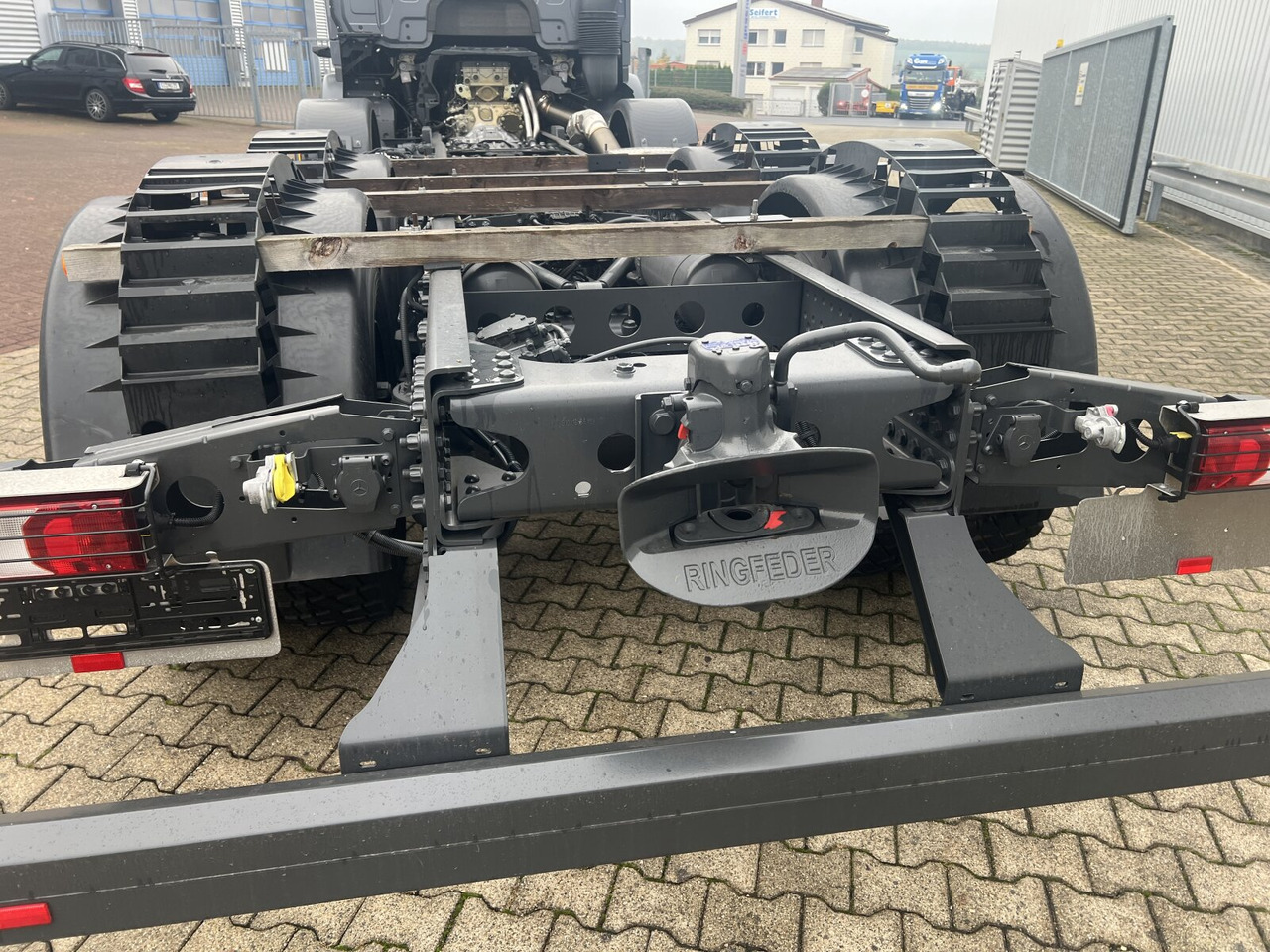 Mercedes-Benz Arocs 3251 L 8x4/4 Arocs 3251 L 8x4/4, Motorabtrieb - Tipper: picture 2 Mercedes-Benz Arocs 3251 L 8x4/4 Arocs 3251 L 8x4/4, Motorabtrieb - Tipper: picture 2