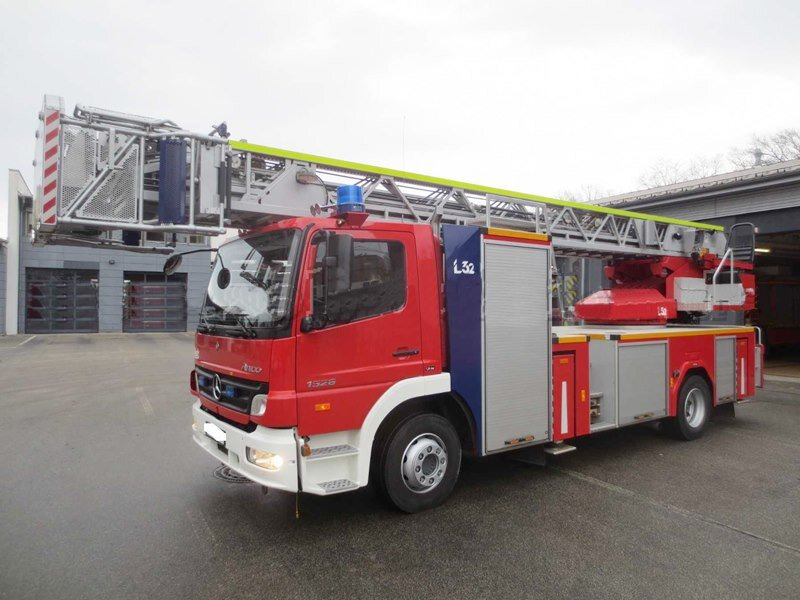 Mercedes-Benz Atego 1528F 4x2 Metz L32CAN Feuerwehr Drehleiter Atego 1528F 4x2 Metz L32CAN Feuerwehr Drehleiter - Ambulance: picture 1 Mercedes-Benz Atego 1528F 4x2 Metz L32CAN Feuerwehr Drehleiter Atego 1528F 4x2 Metz L32CAN Feuerwehr Drehleiter - Ambulance: picture 1