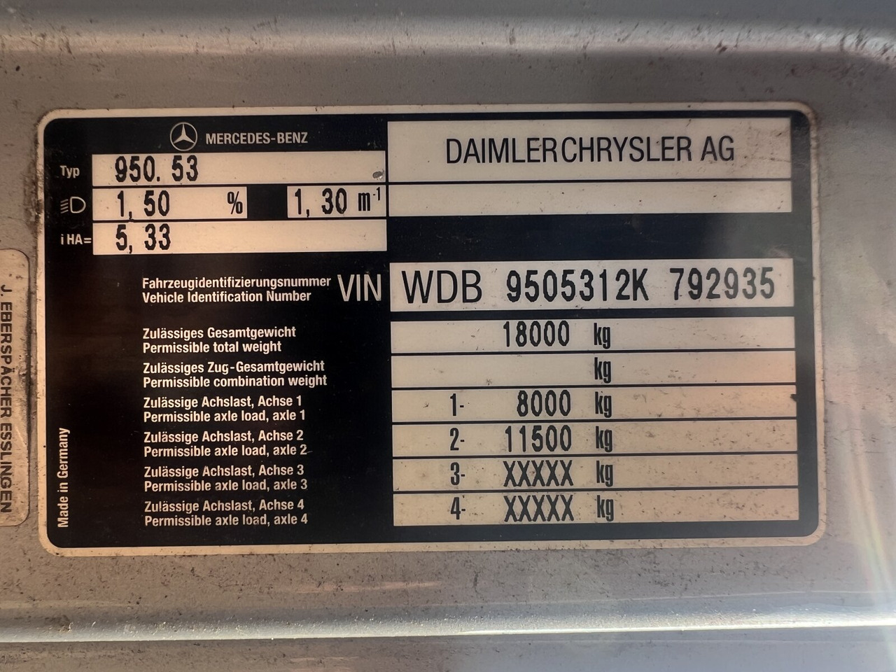 Mercedes-Benz Atego 1828 L 4x2 Atego 1828 L 4x2, Rechtslenker, Winterdienstaustattung - Cab chassis truck: picture 4 Mercedes-Benz Atego 1828 L 4x2 Atego 1828 L 4x2, Rechtslenker, Winterdienstaustattung - Cab chassis truck: picture 4