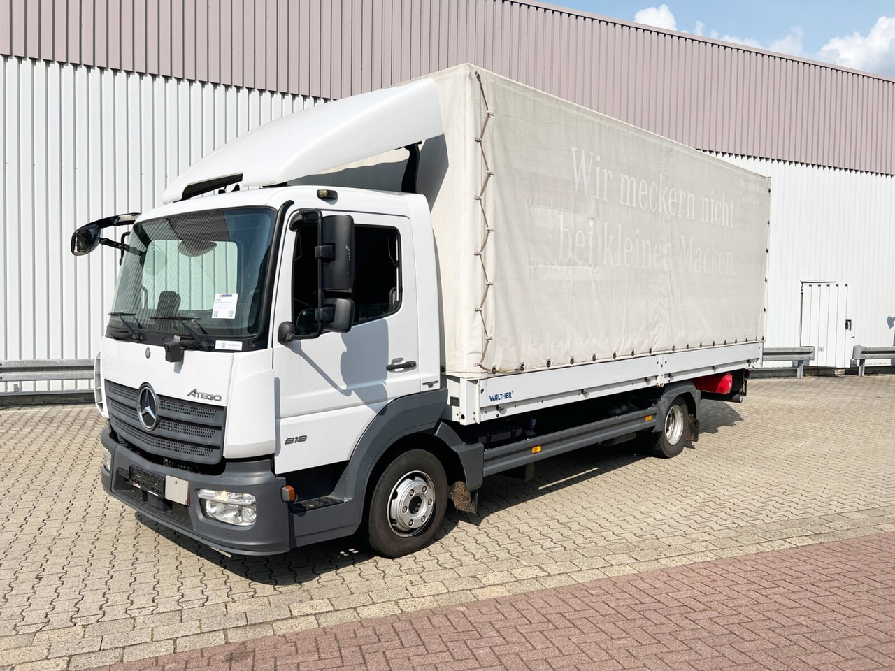 Curtainsider truck Mercedes-Benz Atego 818/23 L 4x2 Atego 818/23 L 4x2 mit Sörensen LBW: picture 1