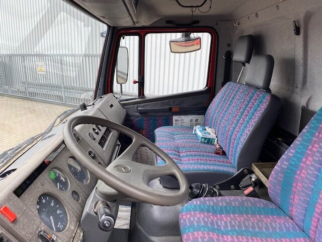 Mercedes-Benz LK 814 F 4x2 LK 814 F 4x2, Ziegler RW1, 6-Zylinder Motor - Fire truck: picture 5 Mercedes-Benz LK 814 F 4x2 LK 814 F 4x2, Ziegler RW1, 6-Zylinder Motor - Fire truck: picture 5