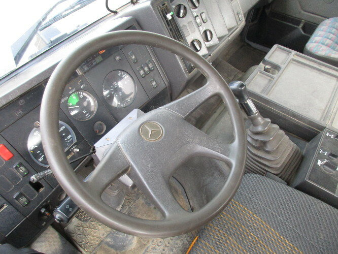 Mercedes-Benz SK 1824 AK 4x4 SK 1824 AK 4x4 Chassis - Cab chassis truck: picture 4 Mercedes-Benz SK 1824 AK 4x4 SK 1824 AK 4x4 Chassis - Cab chassis truck: picture 4