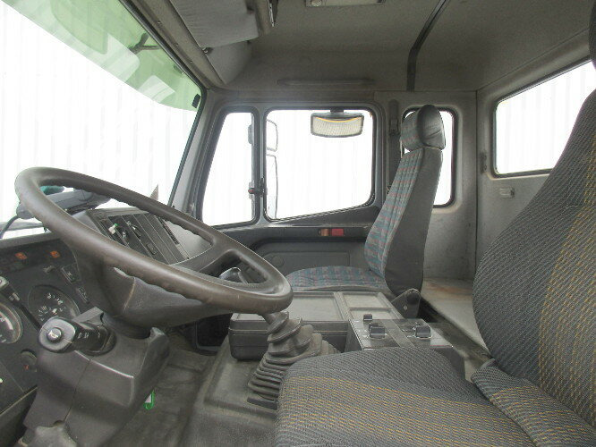 Mercedes-Benz SK 1824 AK 4x4 SK 1824 AK 4x4 Chassis - Cab chassis truck: picture 3 Mercedes-Benz SK 1824 AK 4x4 SK 1824 AK 4x4 Chassis - Cab chassis truck: picture 3
