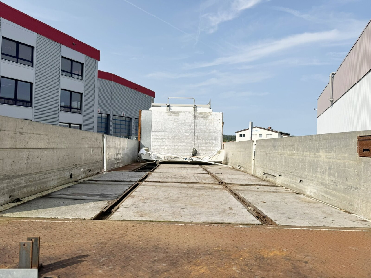 Dropside/ Flatbed truck Mercedes-Benz SK 1827L 4x2 SK 1827L 4x2: picture 13 Dropside/ Flatbed truck Mercedes-Benz SK 1827L 4x2 SK 1827L 4x2: picture 13