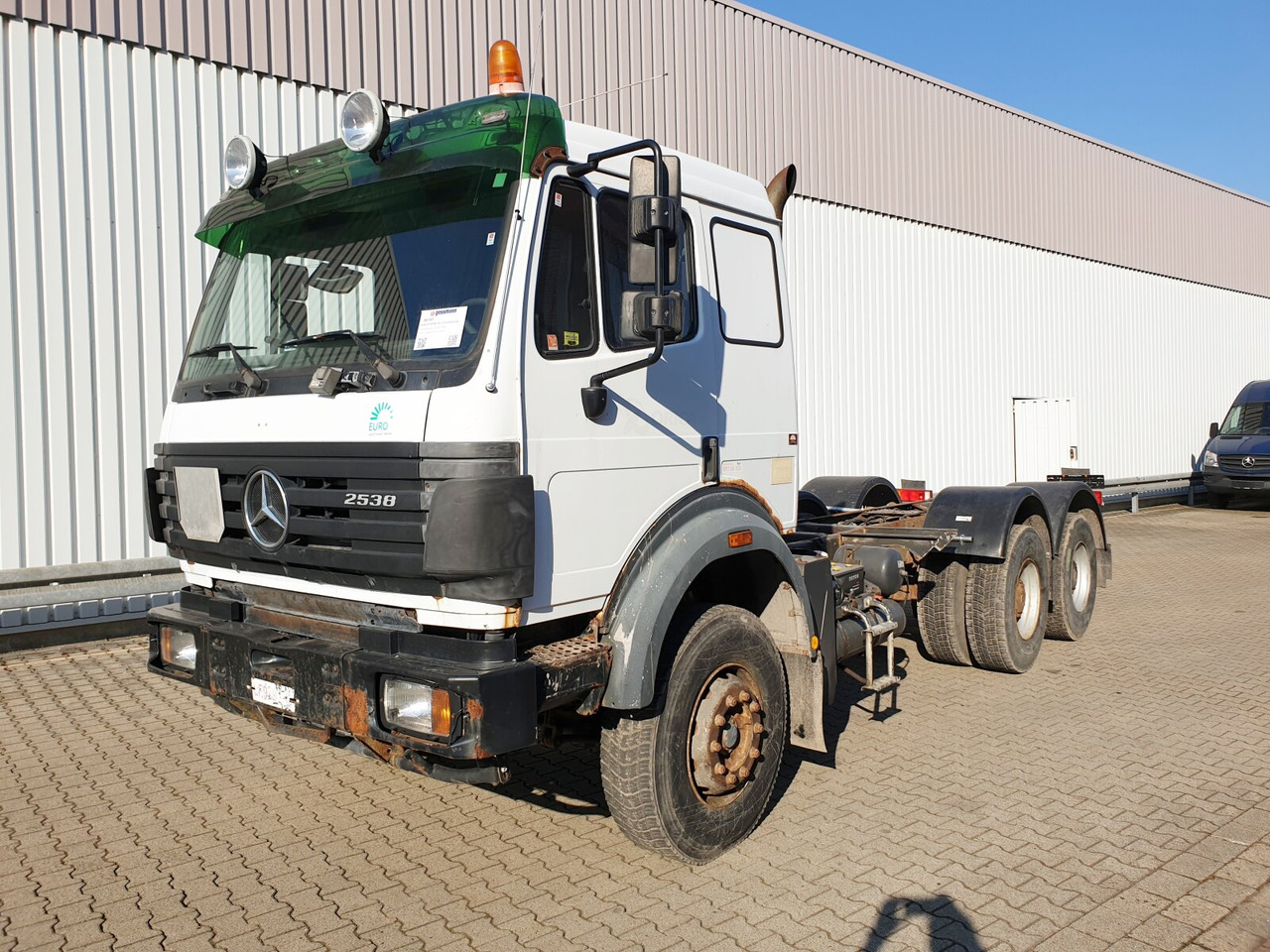 Mercedes-Benz SK II 25/2638 K 6x4 SK II 25/2638 K 6x4, V8, Retarder, 2x Nebenantrieb - Cab chassis truck: picture 1 Mercedes-Benz SK II 25/2638 K 6x4 SK II 25/2638 K 6x4, V8, Retarder, 2x Nebenantrieb - Cab chassis truck: picture 1