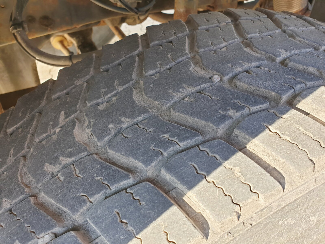 Cab chassis truck Mercedes-Benz SK II 25/2638 K 6x4 SK II 25/2638 K 6x4, V8, Retarder, 2x Nebenantrieb: picture 14 Cab chassis truck Mercedes-Benz SK II 25/2638 K 6x4 SK II 25/2638 K 6x4, V8, Retarder, 2x Nebenantrieb: picture 14