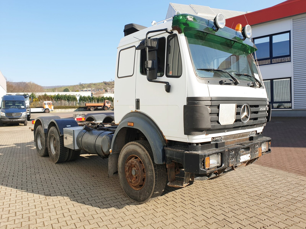 Cab chassis truck Mercedes-Benz SK II 25/2638 K 6x4 SK II 25/2638 K 6x4, V8, Retarder, 2x Nebenantrieb: picture 12 Cab chassis truck Mercedes-Benz SK II 25/2638 K 6x4 SK II 25/2638 K 6x4, V8, Retarder, 2x Nebenantrieb: picture 12