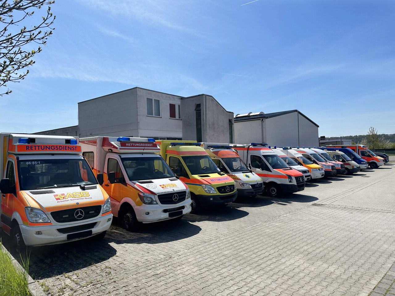 Fire truck Mercedes-Benz Sprinter 515 CDI 4x2 Sprinter 515 CDI 4x2, Rettungswagen, Retarder: picture 6