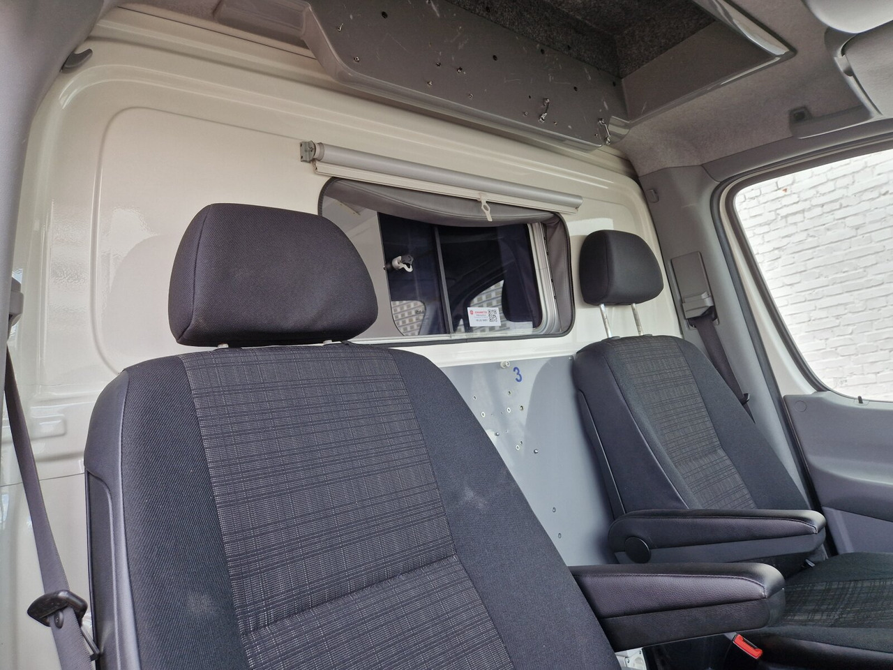 Mercedes-Benz Sprinter 516 CDI 4x2 Sprinter 516 CDI 4x2, Rettungswagen - Ambulance: picture 5 Mercedes-Benz Sprinter 516 CDI 4x2 Sprinter 516 CDI 4x2, Rettungswagen - Ambulance: picture 5