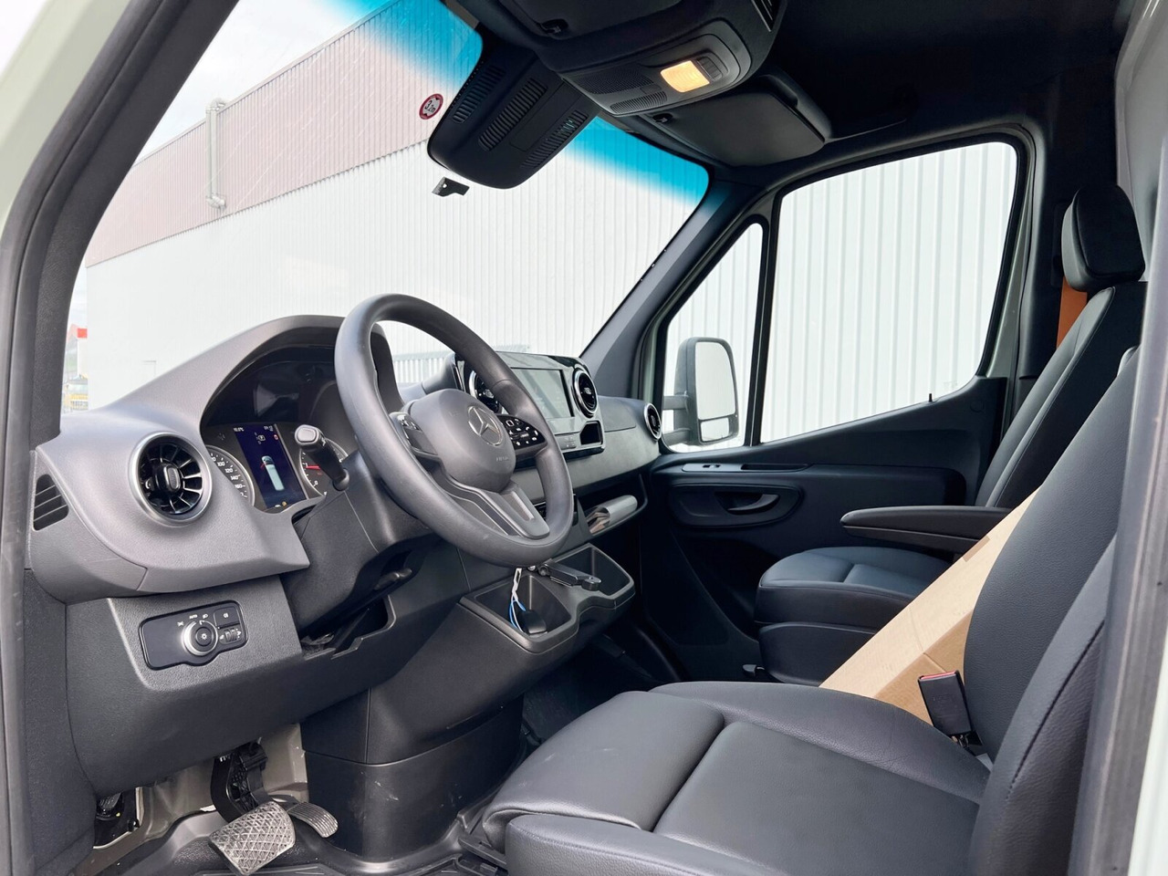 Mercedes-Benz Sprinter 516 FG 4x2 Sprinter 516 FG 4x2, MBUX, Autotransporter Comear - Panel van: picture 5 Mercedes-Benz Sprinter 516 FG 4x2 Sprinter 516 FG 4x2, MBUX, Autotransporter Comear - Panel van: picture 5