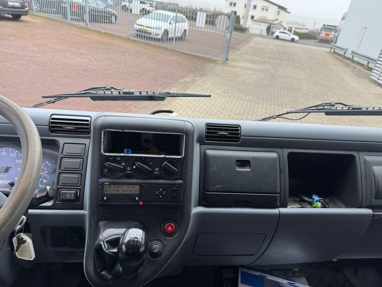 Mitsubishi Canter Fuso 7C18D 4x2 Doka Canter Fuso 7C18D 4x2 Doka, EEV, City-Abroller - Hook lift truck: picture 3 Mitsubishi Canter Fuso 7C18D 4x2 Doka Canter Fuso 7C18D 4x2 Doka, EEV, City-Abroller - Hook lift truck: picture 3