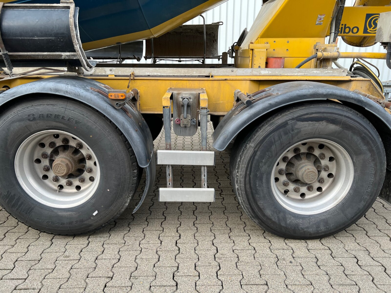 STETTER AM10FHAC Betonmischer ca. 10m³ STETTER AM10FHAC Betonmischer ca. 10m³ - Concrete mixer semi-trailer: picture 3 STETTER AM10FHAC Betonmischer ca. 10m³ STETTER AM10FHAC Betonmischer ca. 10m³ - Concrete mixer semi-trailer: picture 3