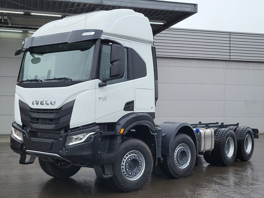 T-Way AT410T51 8x4 T-Way AT410T51 8x4, Retarder, Nebenantrieb, 4x VORHANDEN! - Cab chassis truck: picture 1 T-Way AT410T51 8x4 T-Way AT410T51 8x4, Retarder, Nebenantrieb, 4x VORHANDEN! - Cab chassis truck: picture 1