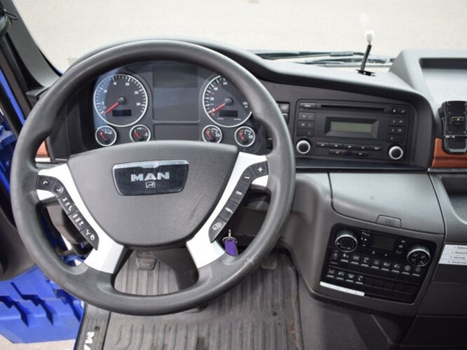 MAN TGX 18.440 4x2 LLS-U TGX 18.440 4x2 LLS-U, Hydraulik, Low Liner, XXL Kabine - Tractor unit: picture 2 MAN TGX 18.440 4x2 LLS-U TGX 18.440 4x2 LLS-U, Hydraulik, Low Liner, XXL Kabine - Tractor unit: picture 2