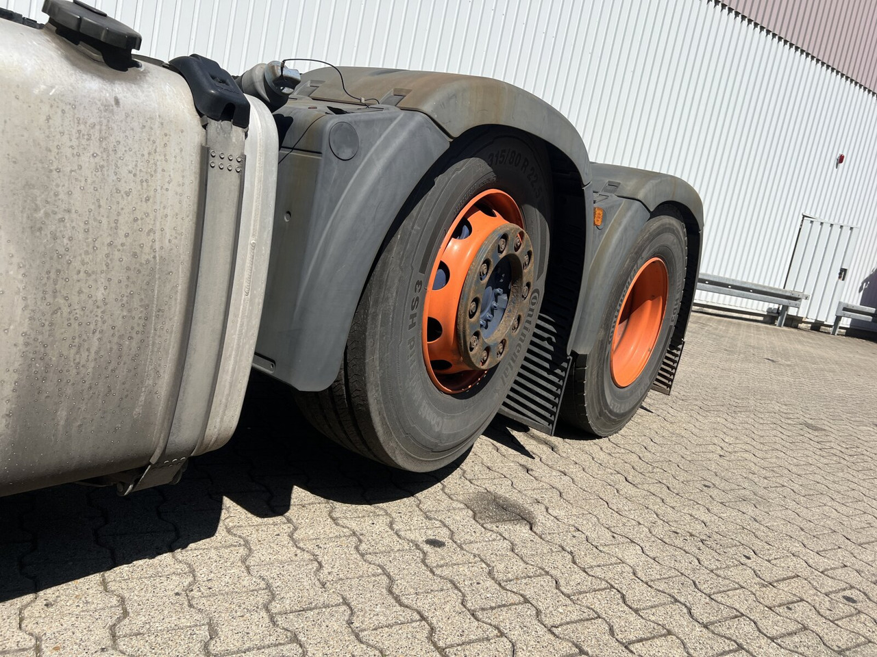 MAN TGX 26.500 6X2/4 BLS TGX 26.500 6X2/4 BLS, Intarder, Vorlauflenk-/lift, XXL-Fahrerhaus, 70t - Tractor unit: picture 5 MAN TGX 26.500 6X2/4 BLS TGX 26.500 6X2/4 BLS, Intarder, Vorlauflenk-/lift, XXL-Fahrerhaus, 70t - Tractor unit: picture 5