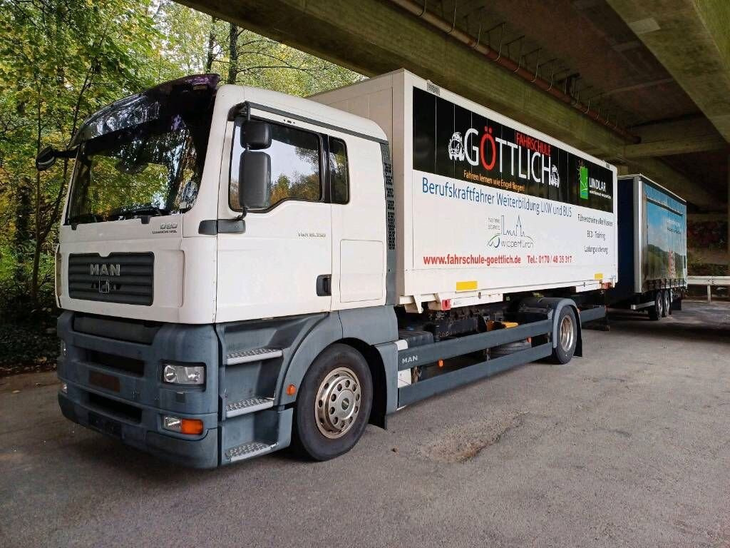 MAN TGA 18.350 4x2 LL TGA 18.350 4x2 LL, Fahrschulausstattung - Truck: picture 1 MAN TGA 18.350 4x2 LL TGA 18.350 4x2 LL, Fahrschulausstattung - Truck: picture 1