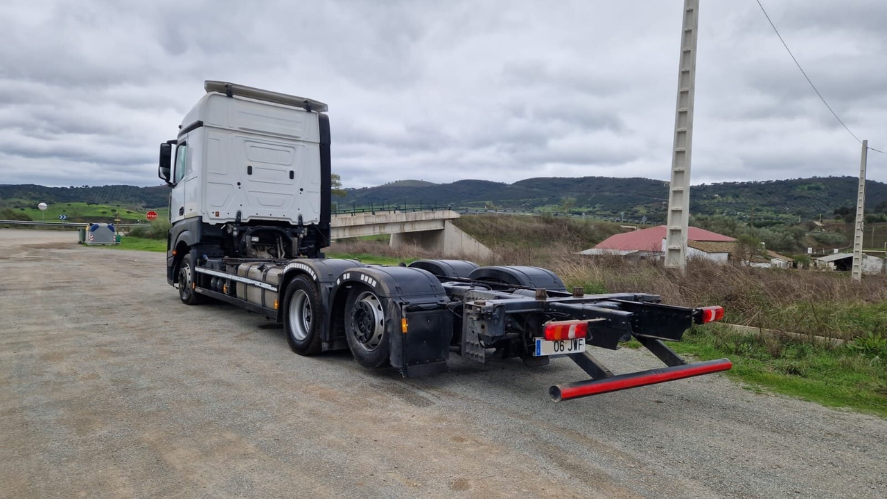 Mercedes-Benz Actros 2545 6x2 - Truck: picture 5 Mercedes-Benz Actros 2545 6x2 - Truck: picture 5