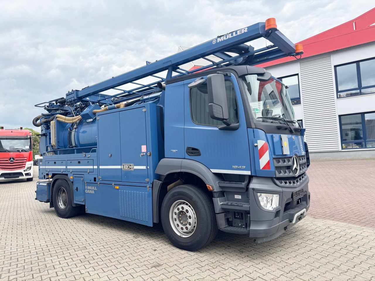 Truck Mercedes-Benz Arocs 1843 L 4x2 Arocs 1843 L 4x2, Müller Canalmaster ca. 8m³, Standheizung, Funk: picture 9
