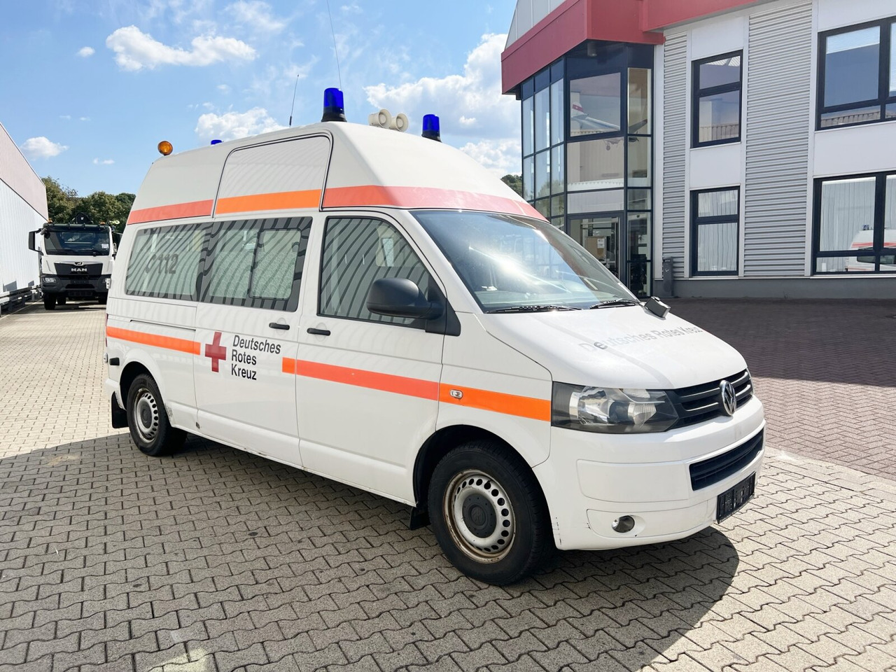 Ambulance Volkswagen T5 2.0 TDI 4x2 T5 2.0 TDI 4x2, Krankenwagen: picture 9