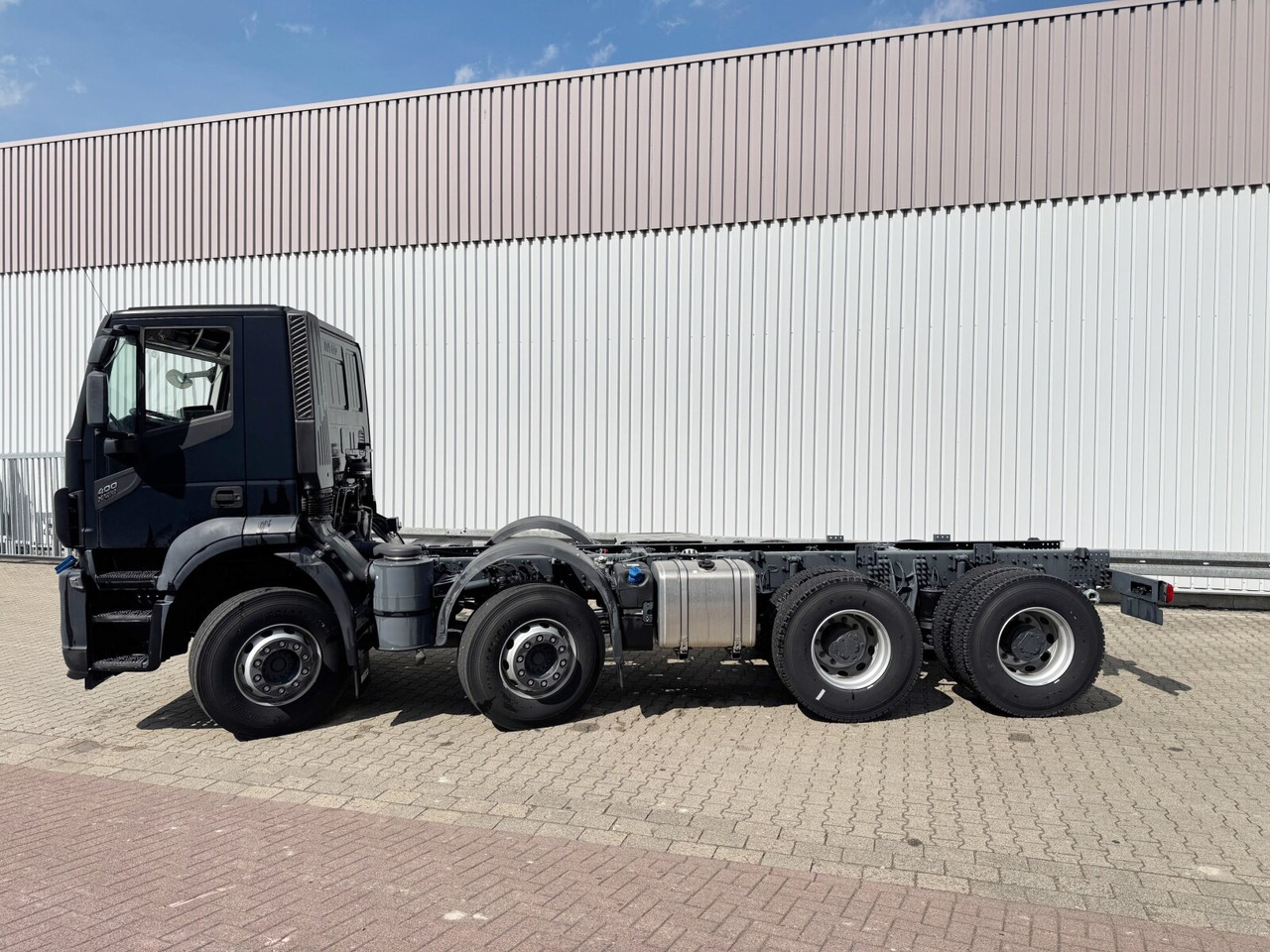 Cab chassis truck X-Way AD360X40Z/P 8x4 X-Way AD360X40Z/P 8x4: picture 13