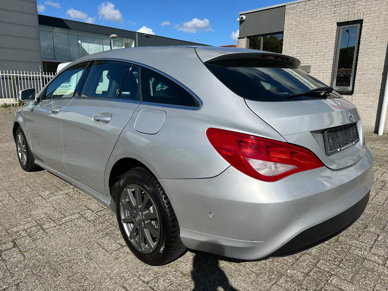Mercedes-Benz CLA-Klasse 200 D - SHOOTING BRAKE + STANDKLIMA + NAVI - Car: picture 3 Mercedes-Benz CLA-Klasse 200 D - SHOOTING BRAKE + STANDKLIMA + NAVI - Car: picture 3